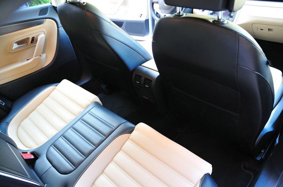  Volkswagen Passat CC 2013 года  (фото 8 из 87)